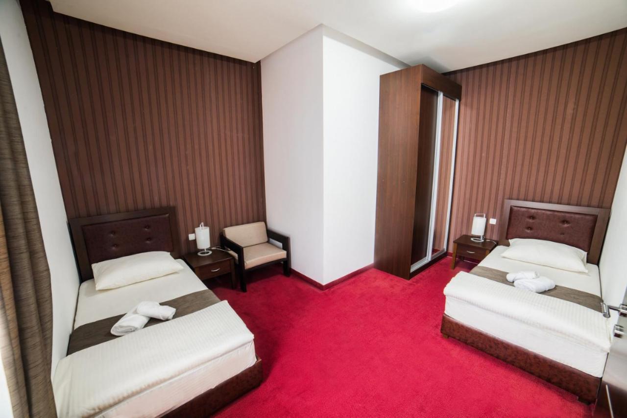 Hotel Atlas Ugljevik Luaran gambar